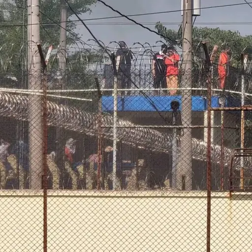 Según los guardias de Presidios, las instalaciones de Renovación 1 están totalmente quemadas. ,Redes sociales.