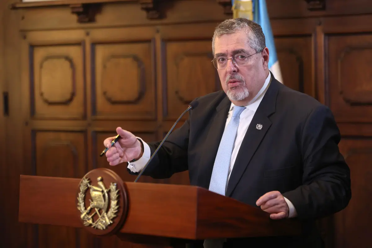 Bernardo Arévalo de León, habla en rueda de prensa este miércoles, en el Palacio Nacional de la Cultura., EFE