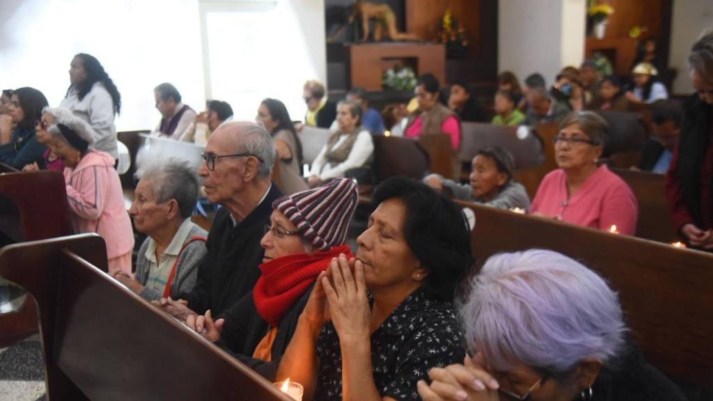 Fieles católicos conmemoran el Día del Cristo Negro | Omar Solís/EU