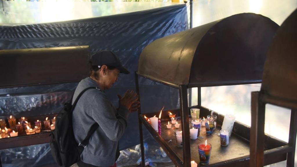 Fieles católicos conmemoran el Día del Cristo Negro | Omar Solís/EU