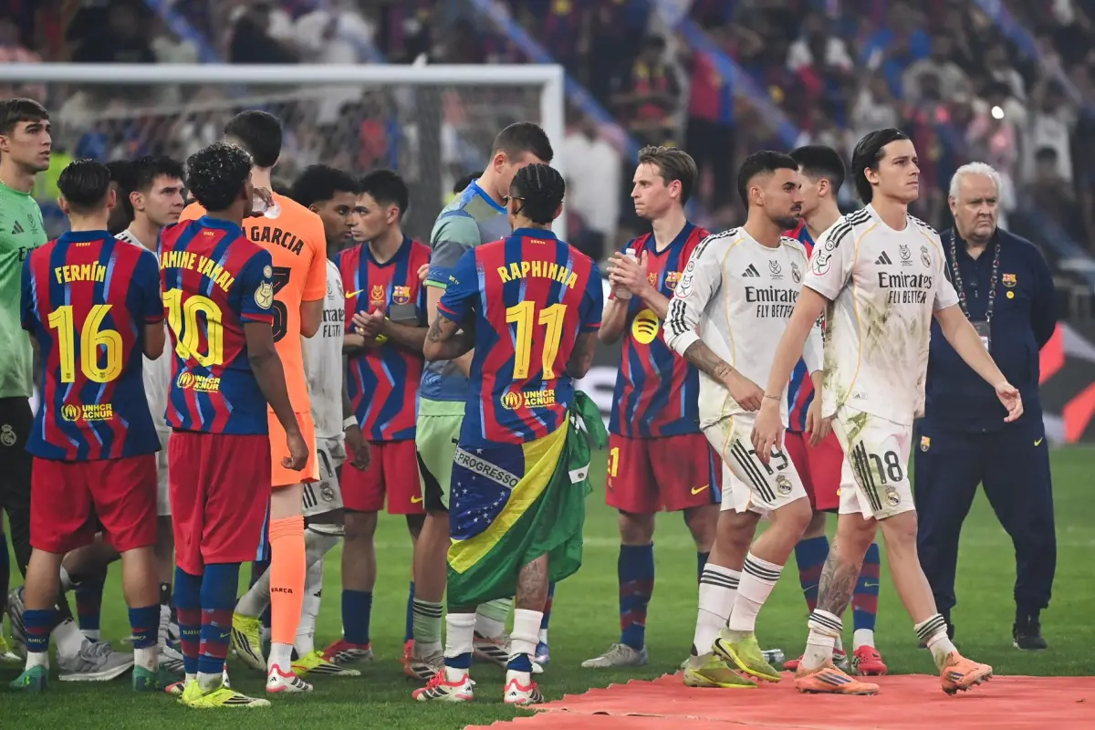 Real Madrid perdió la final de la Supercopa de España ante el Barcelona - EFE