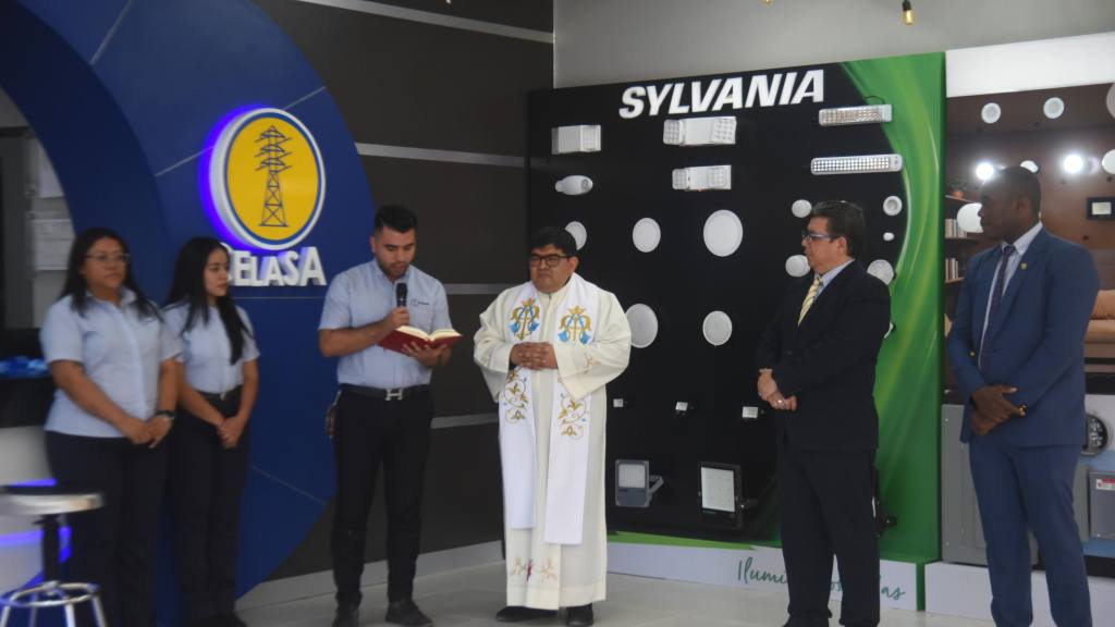 Celasa inaugura sede en Boca del Monte  | Omar Solís