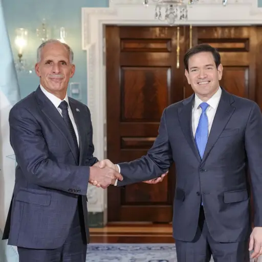  secretario de Estado de EE.UU., Marco Rubio, se reunió en privado este lunes con el presidente electo de Honduras, Nasry 