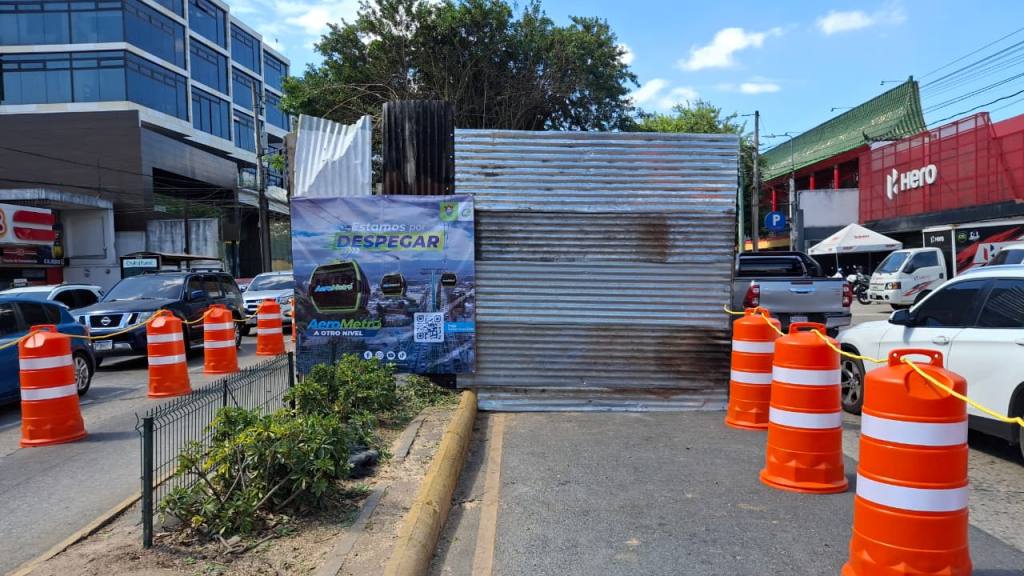 Avanzan trabajos del Aerometro en Calle Montúfar zona 9 | 