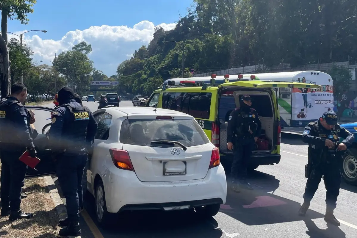 El ataque armado ocurrió en medio de un asalto en el bulevar Liberación., Bomberos Municipales.