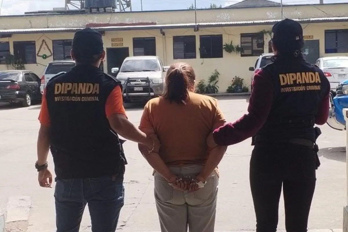 La señalada fue detenida en la zona 1 de Chimalternango., PNC de Guatemala 