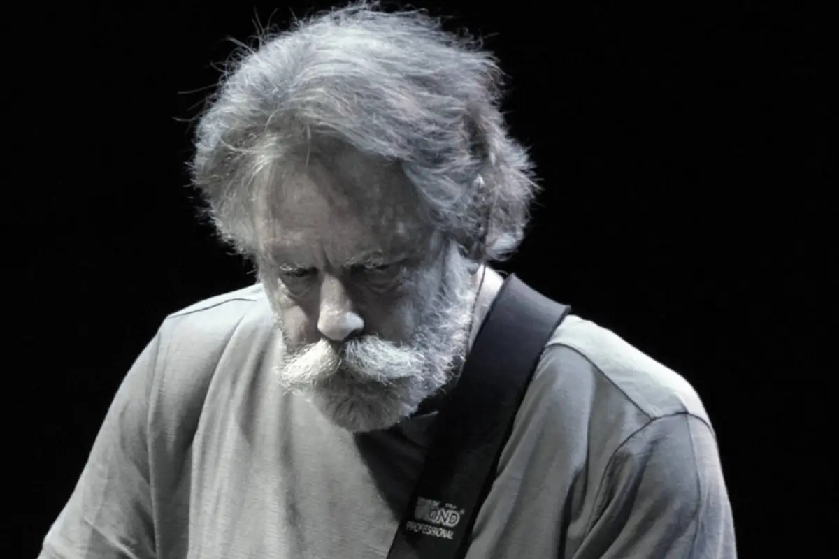 Bob Weir, guitarrista y fundador de Grateful Dead., Redes sociales.