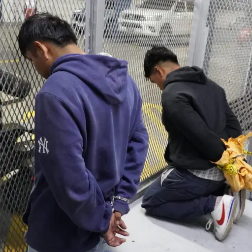 Los adultos detenidos fueron llevados a la Torre de Tribunales. ,PNC de Guatemala.