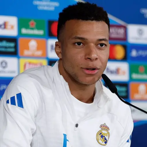 Kylian Mbappé en conferencia de prensa - Real Madrid C.F.