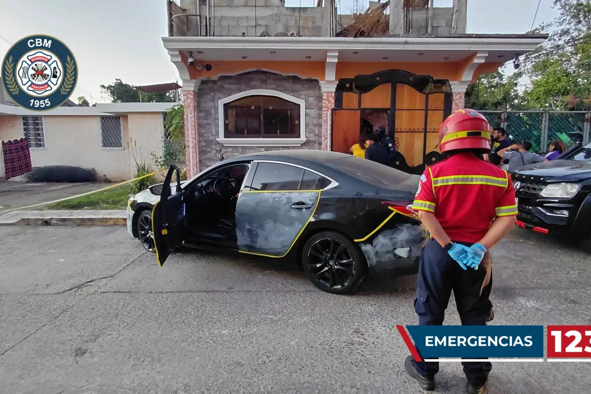 El enfrentamiento armado ocurrió en residenciales Terranova, zona 6 de Villa Nueva., Foto Bomberos Municipales