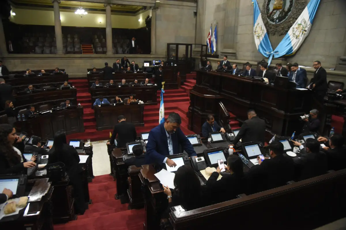 Congreso aprueba estado de Sitio. , Foto Omar Solís