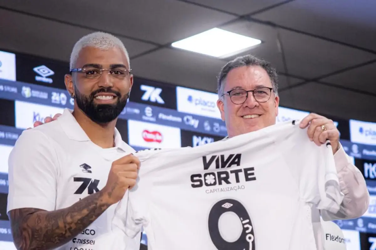 Gabriel Barbosa 'Gabigol' en su presentación con Santos FC -- Santos FC