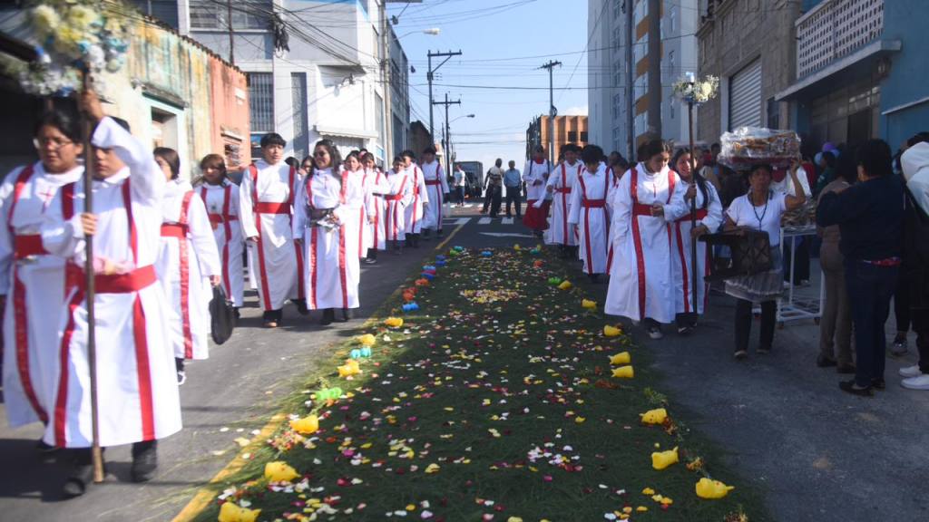 Cortejo procesional de la Virgen de los Reyes | Foto Omar Solís