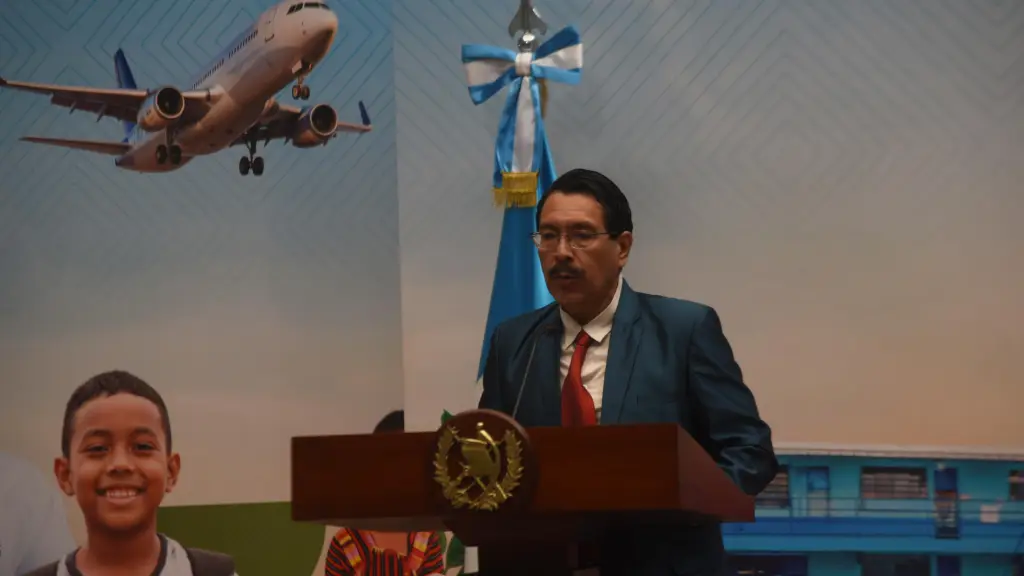 Walter Figueroa, viceministro de Finanzas, explica situación presupuestaria para el 2026. ,Omar Solís/Emisoras Unidas