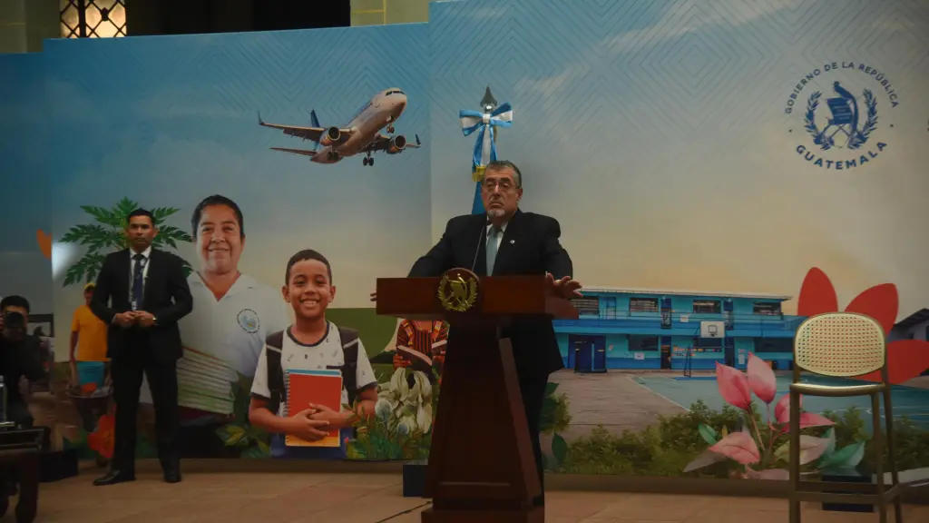 El presidente Bernardo Arévalo durante la conferencia de prensa \