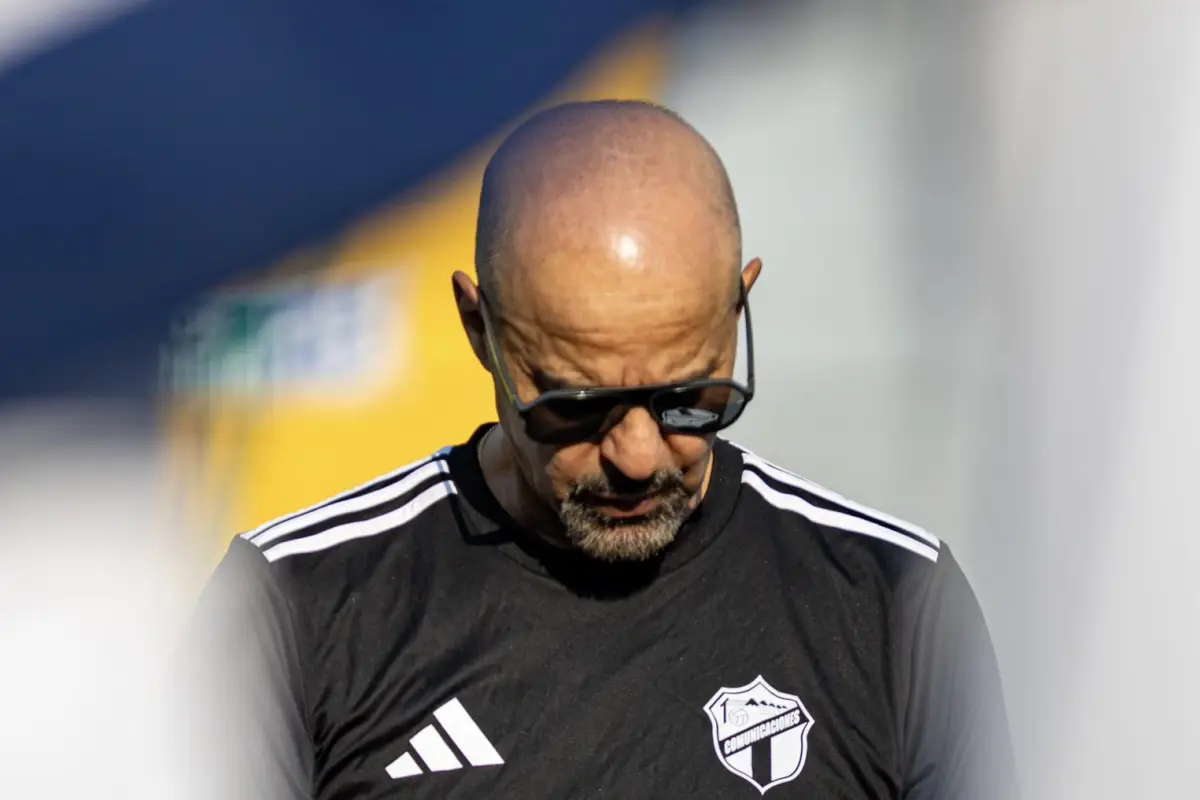 Marco Antonio Figueroa dirigió su primer entreno con Comunicaciones - instagram @cremasoficial