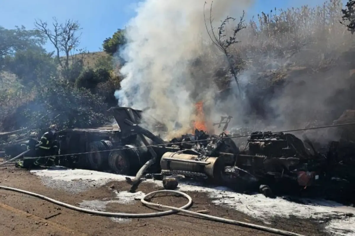 Accidente de tráiler en Moyuta, Jutiapa