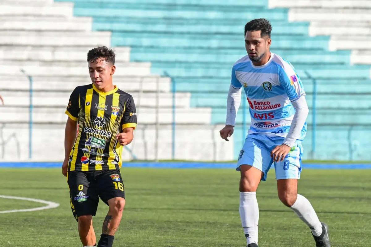 Partido amistoso entre Aurora y Génesis Policía Nacional - Aurora FC