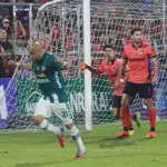 Alexander Robinson y la celebración que causó la batalla campal en la final 