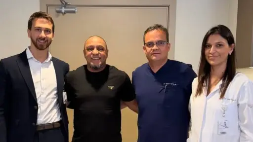 Roberto Carlos recibe el alta médica tras estar en observación