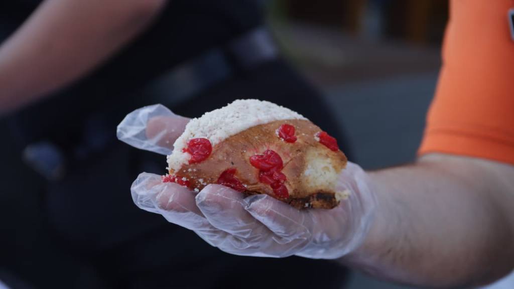 Rosca gigante marca inicio de actividades 2026 de Anfora Guatemala. | Alex Meoño