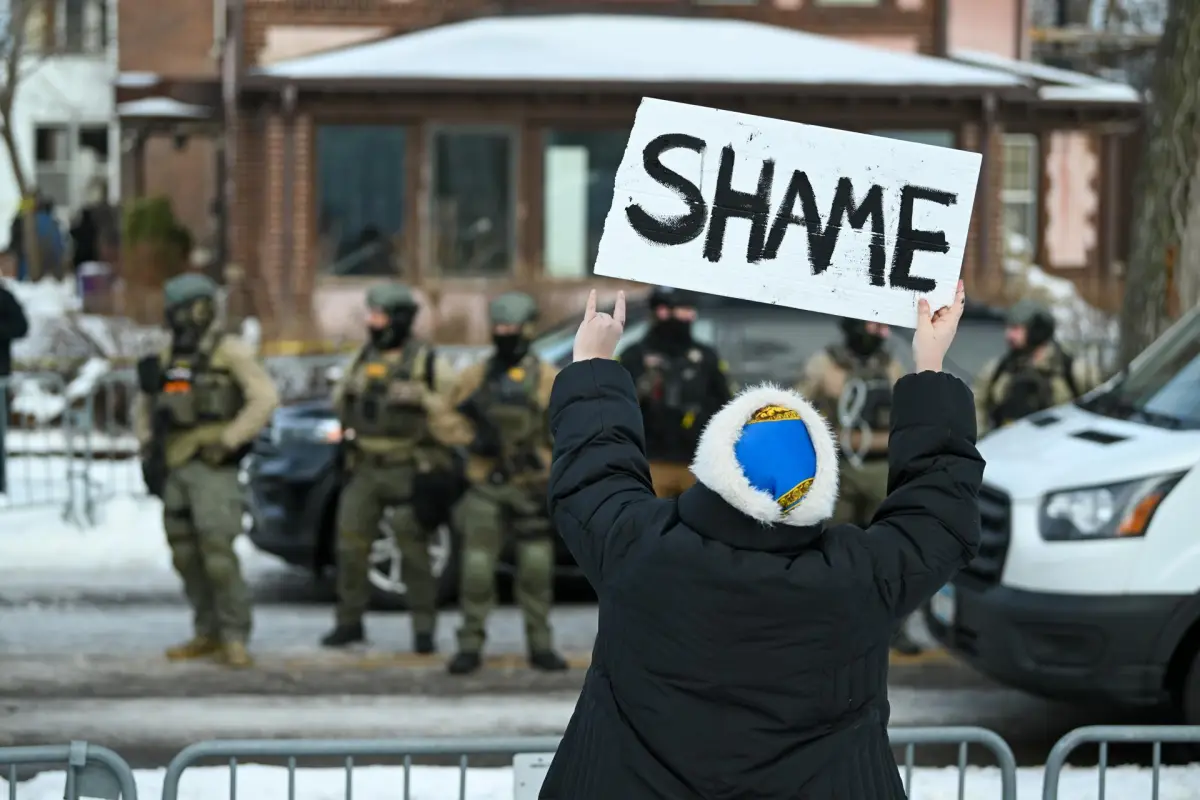 Protestas en Minneapolis tras muerte de mujer a manos del ICE, EFE