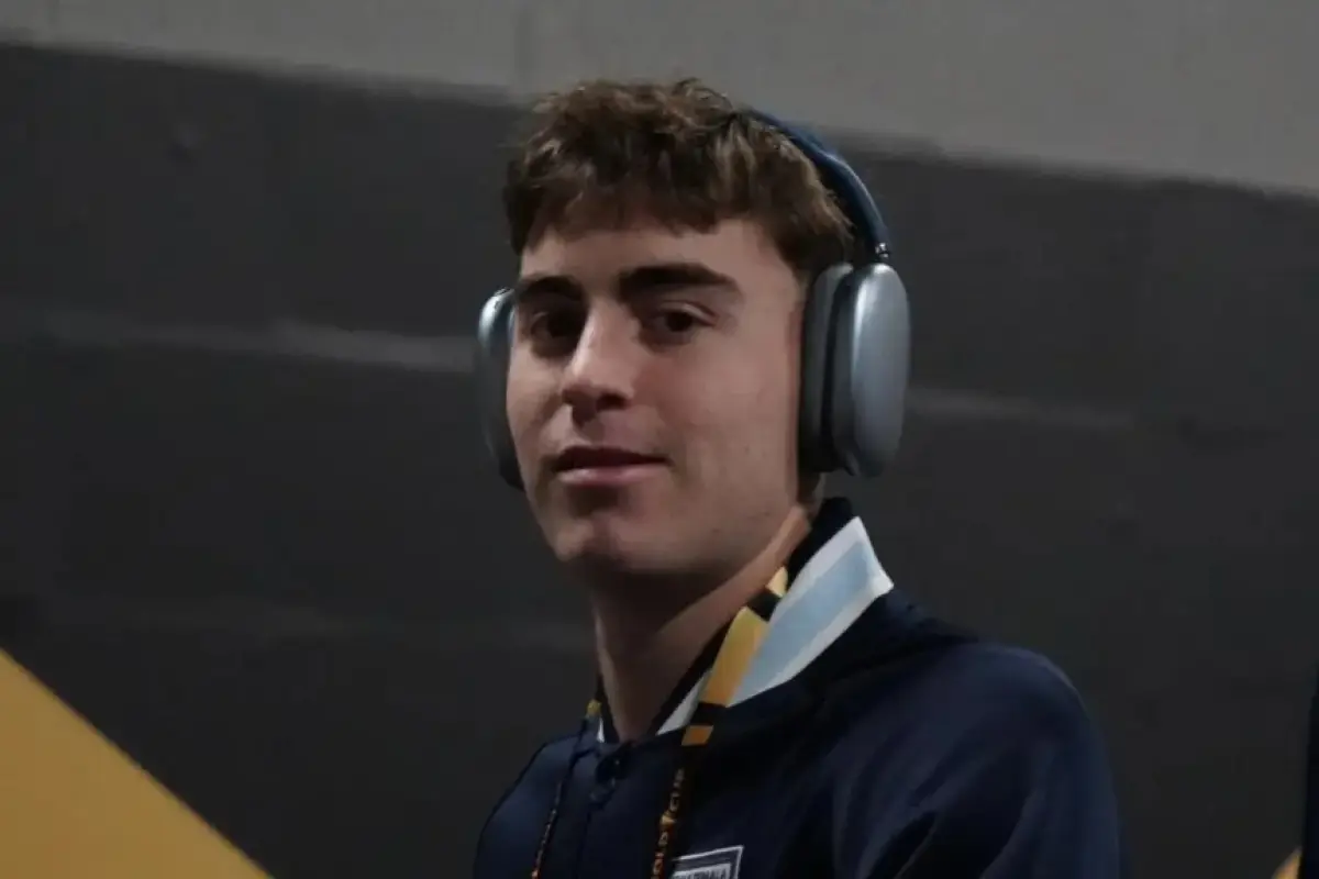 Matt Evans logra un ascenso en su carrera como profesional 