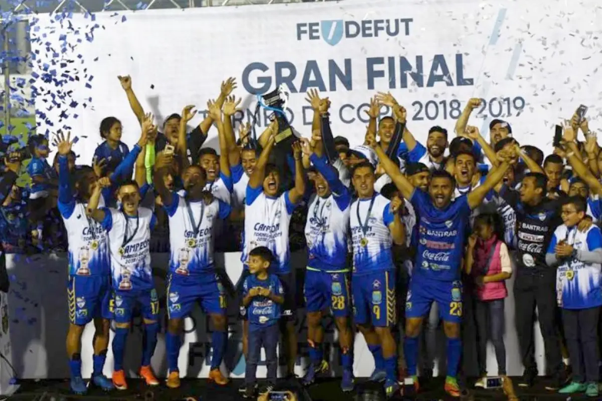 Cobán Imperial es el último campeón de un torneo de Copa en Guatemala 