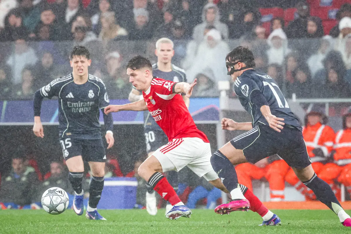 Acción entre Benfica y Real Madrid del pasado miércoles en cierre de fase de liga de Champions League 