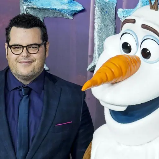 Josh Gad ,Instagram
