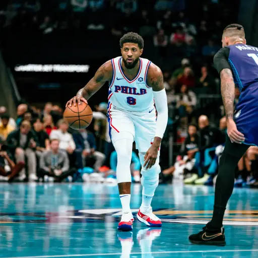 Paul George, jugador de los Philadelphia 76ers - X @sixers