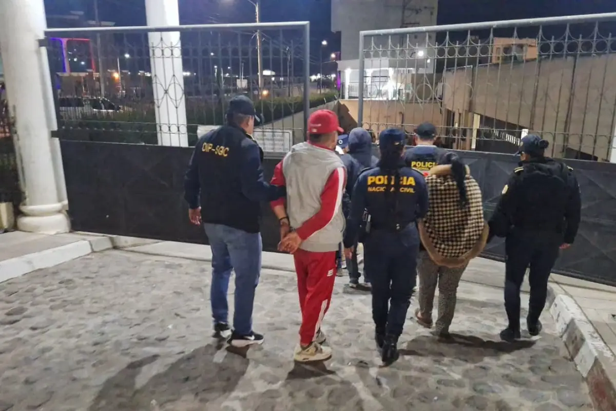 Los detenidos fueron trasladados al juzgado de turno. , PNC de Guatemala.