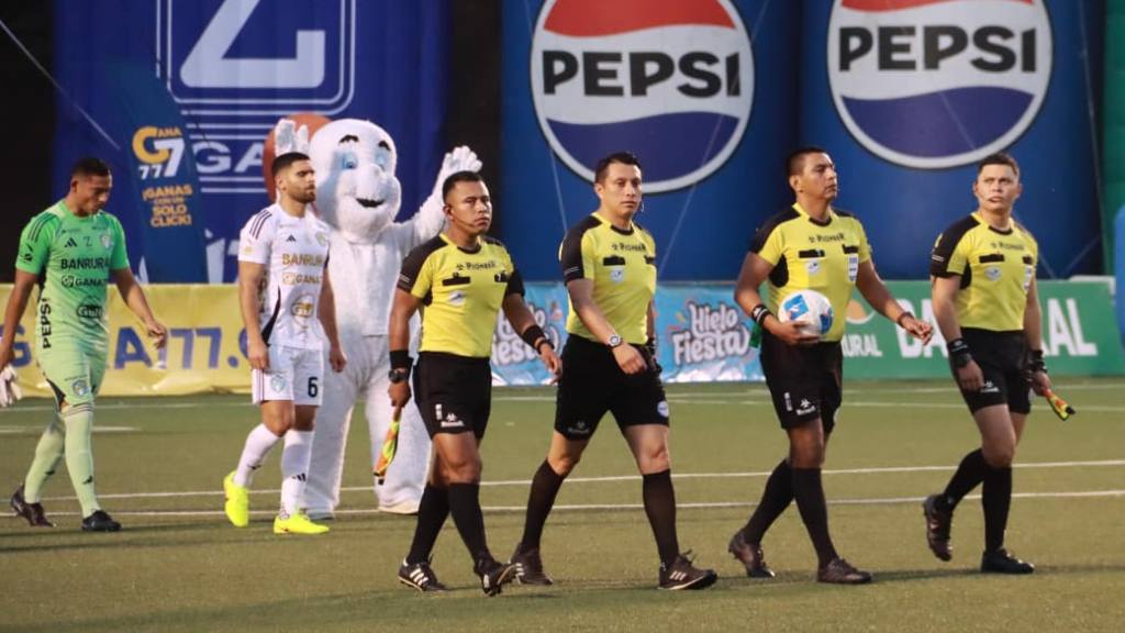 Clausura 2026: Comunicaciones vs. Cobán Imperial  | Alex Meoño 