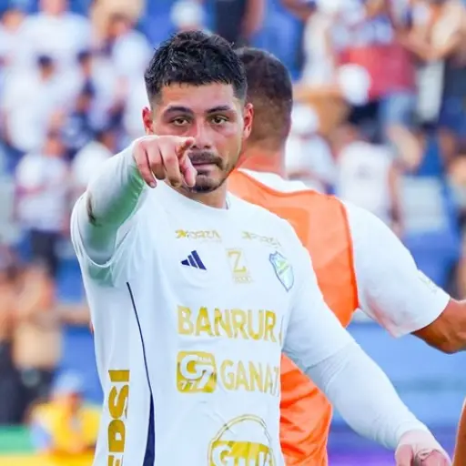 Darwin Lom nuevo jugador de The Strongest de Bolivia 