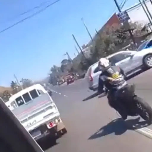 La motocicleta que se accidentó llevaba a dos personas a bordo. ,Redes sociales.