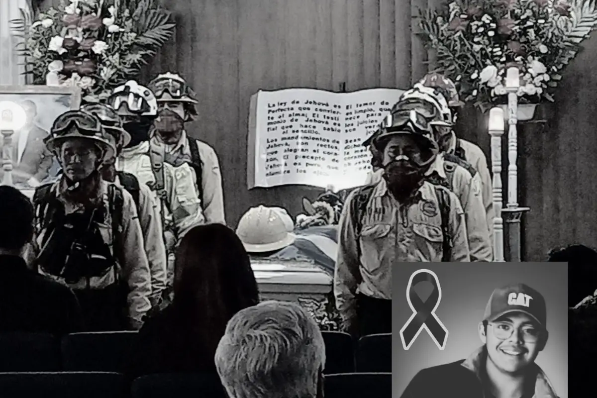 Miembros de las Brigadas de Respuesta Inmediata rindieron honores en memoria de Diego Fernando Guzmán Rodríguez., Redes sociales.