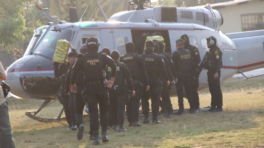 Decomisan 1 mil 39 paquetes de cocaína en Puerto Quetzal | PNC de Guatemala