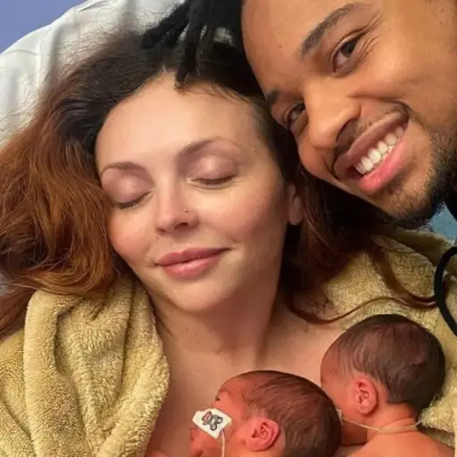 Jesy Nelson y Zion Foster ,Redes sociales