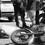 Impactante video muestra cómo motorista pierde la vida en accidente en zona 10t