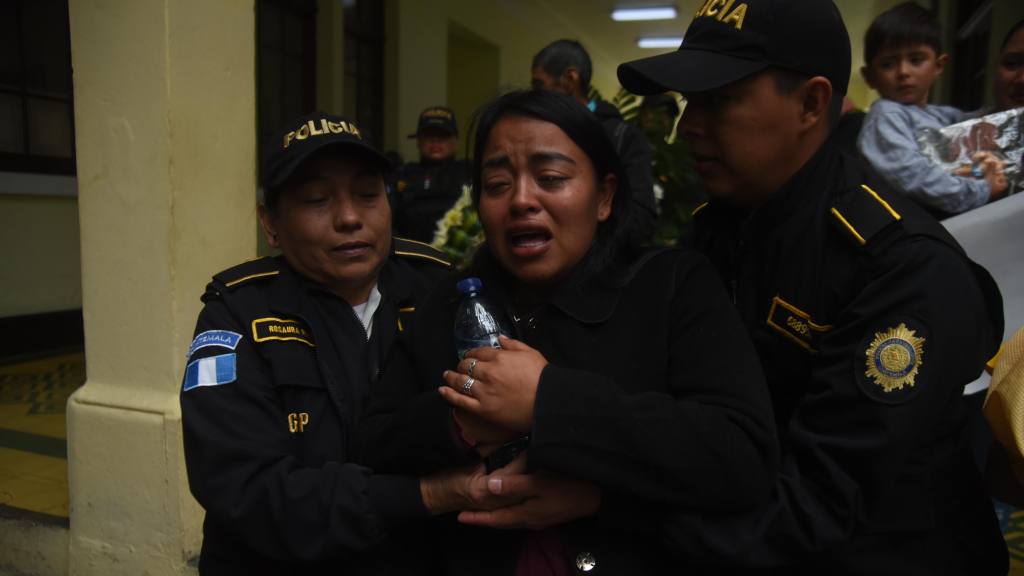 Honras fúnebres a agentes de PNC asesinados | Omar Solís/EU