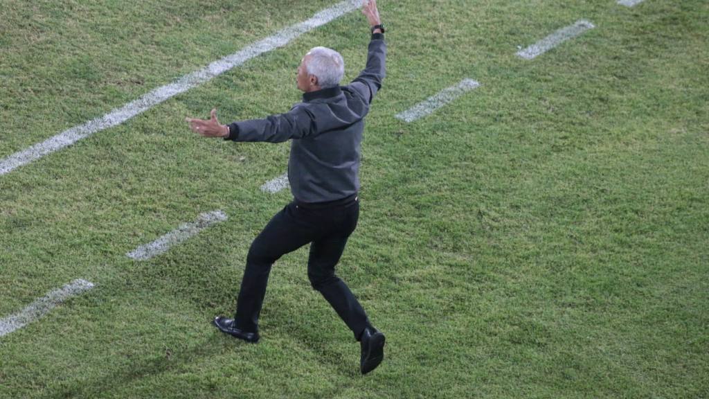 Roberto Hernández, técnico de Xelajú MC | Willber Colloy