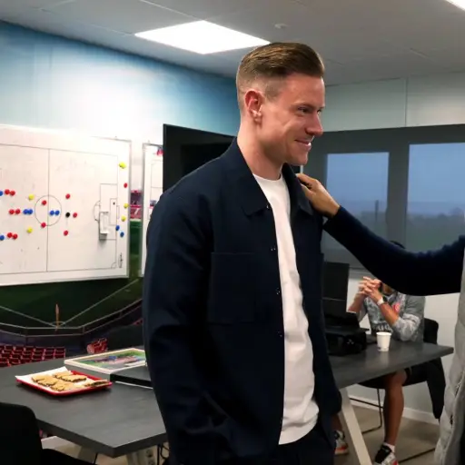 Ter Stegen dialoga con Míchel Sánchez, técnico del Girona - Girona FC