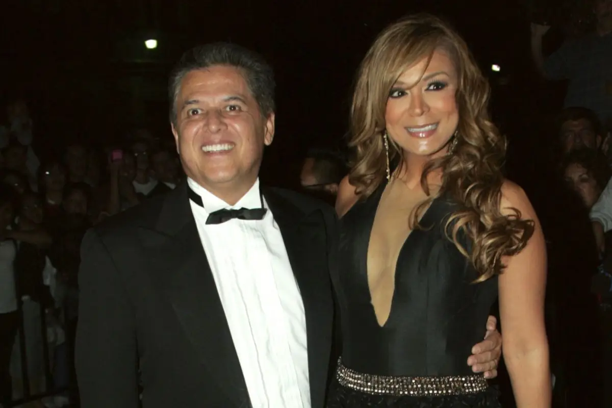 Brenda Bezares, Instagram