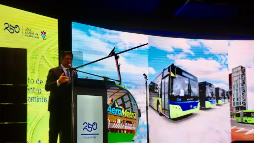 El alcalde capitalino, Ricardo Quiñónez, brindó detalles sobre el AeroMetro ,Foto Omar Solís