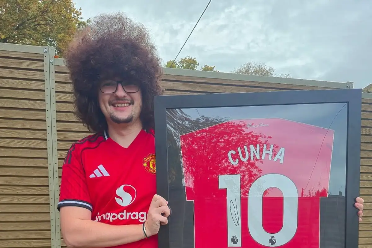 Frank Ilett, aficionado del Manchester United que lleva casi 500 días sin cortarse el cabello - instagram @theunitedstrand