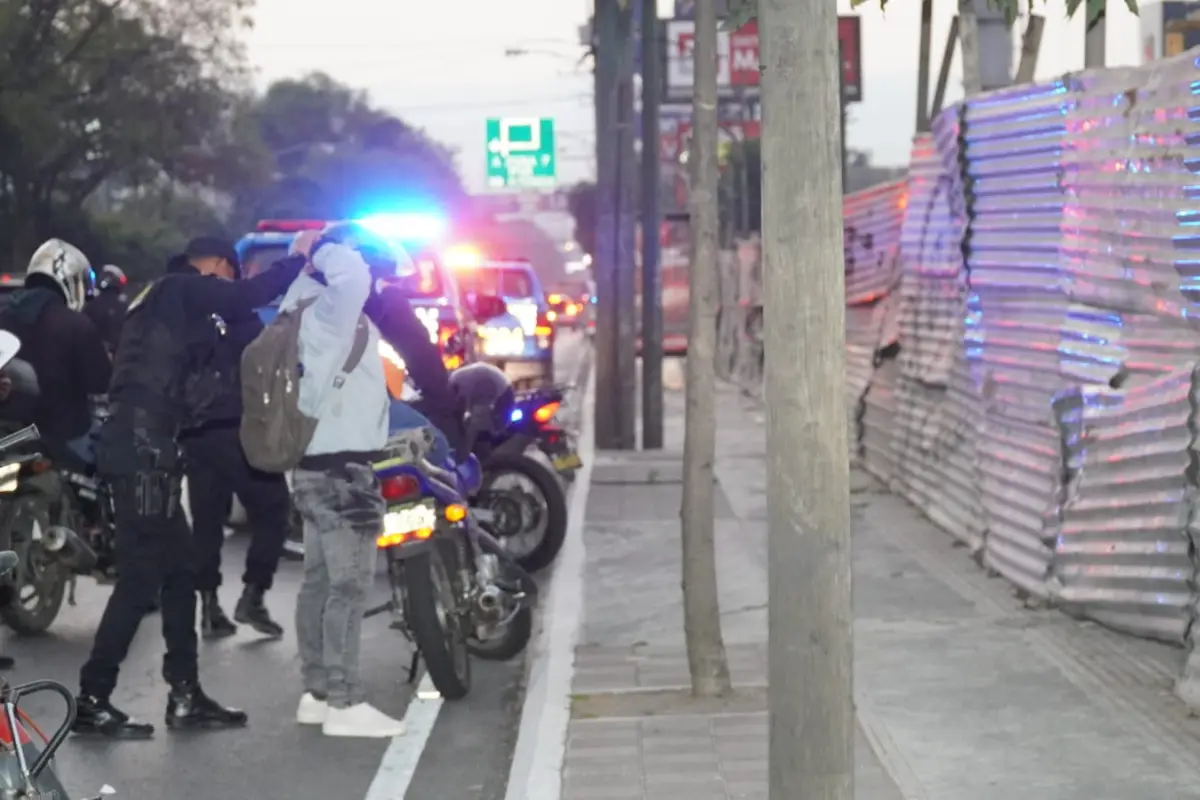 Agentes de la PNC mantienen acciones preventivas en la calzada Roosevelt y otros sectores., PNC