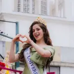 VIDEO. Fátima Bosch pierde el equilibrio y se desvanece durante desfile en Ecuadort