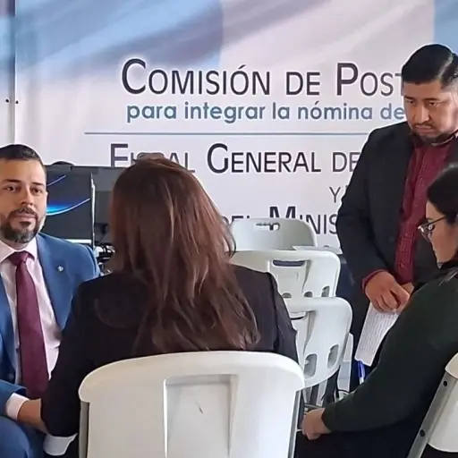 Un juez de paz practicó una exhibición personal a favor de la presidenta del CANG, Patricia Gámez. ,Foto Ángel Oliva