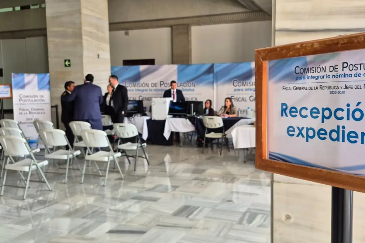 Durante la jornada cuatro personas se acercaron a solicitar información. , Foto Ángel Oliva