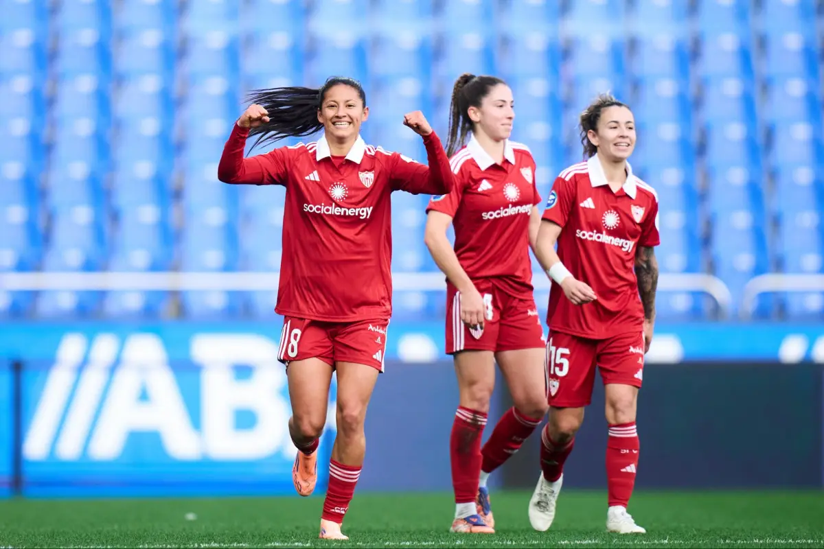 Andrea Álvarez anota su gol ante el Deportivo de la Coruña - Sevilla FC